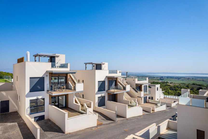San Miguel de Salinas, New bungalow