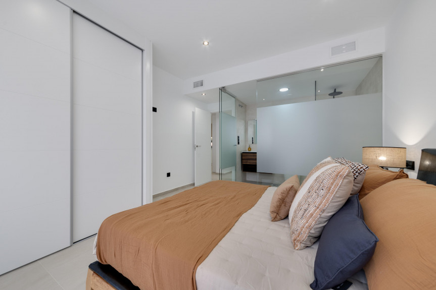 Los Alcázares, Apartamentos nuevos