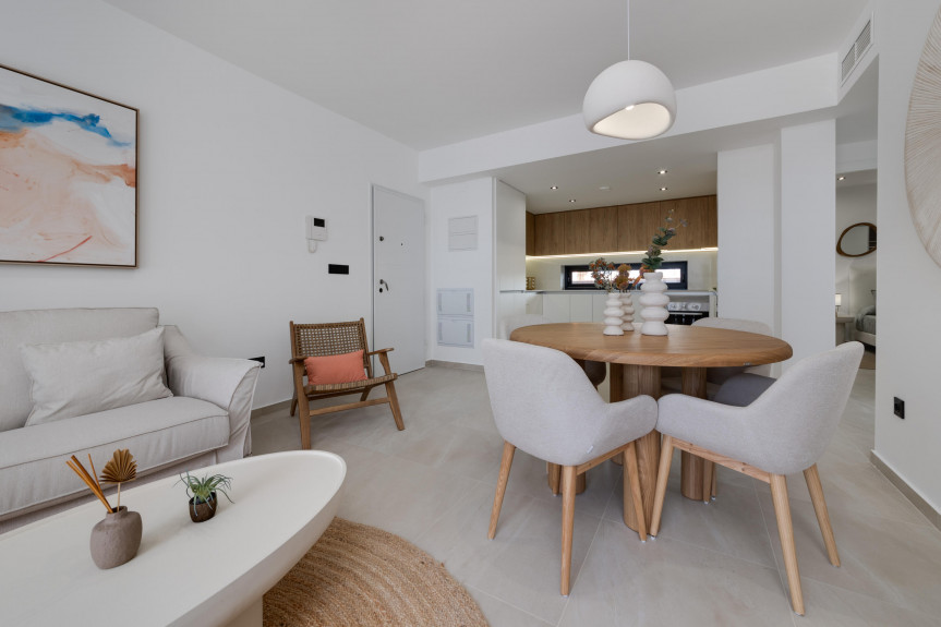 Los Alcázares, Apartamentos nuevos