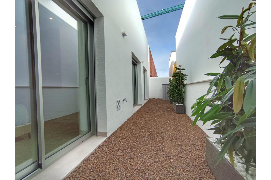 Dolores, Villas with solarium and pool