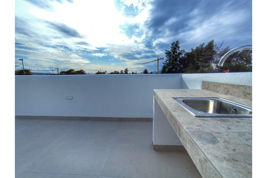 Dolores, Villas with solarium and pool