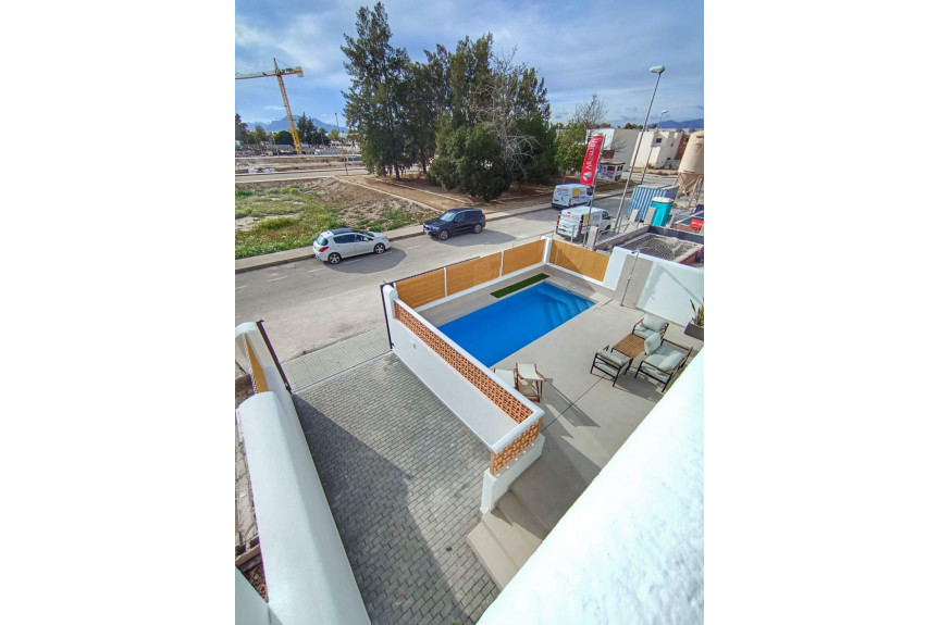 Dolores, Villas with solarium and pool