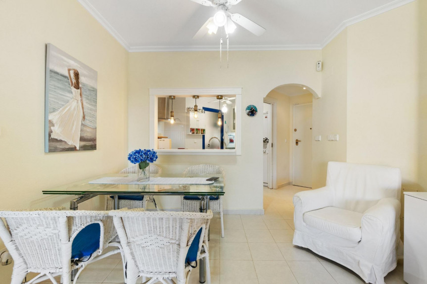 Dehesa de Campoamor, Apartamento con garaje