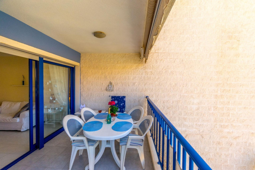 Dehesa de Campoamor, Apartamento con garaje