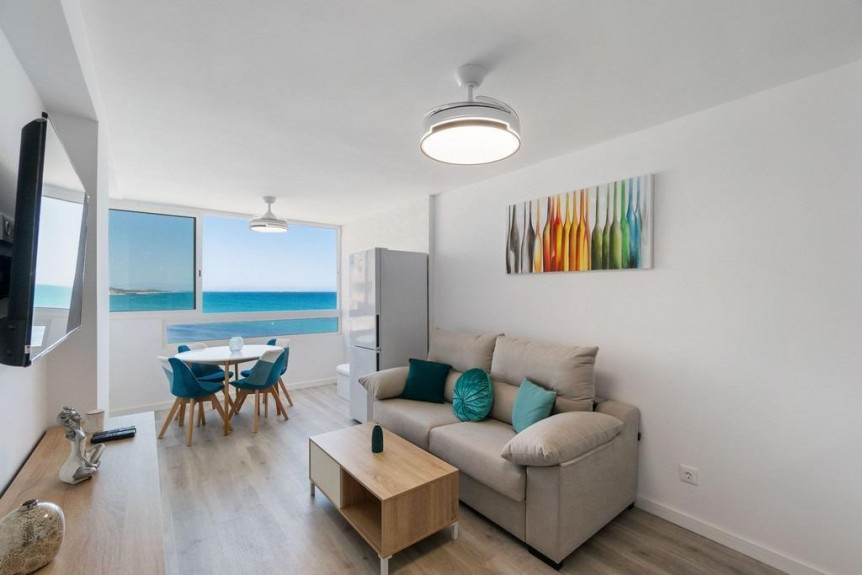 Torrevieja, Apartment with sea view
