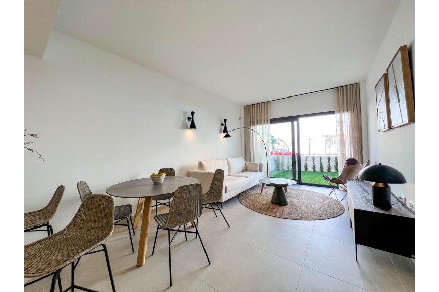 Torrevieja, Apartment with solarium in La Veleta