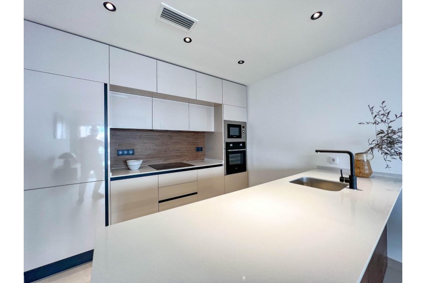 Torrevieja, Apartment with solarium in La Veleta