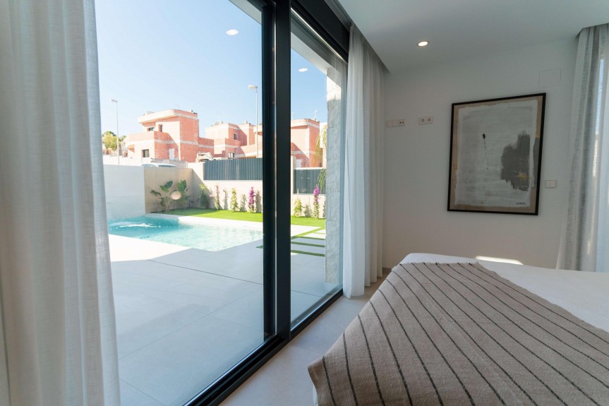 Rojales, Luxury villas
