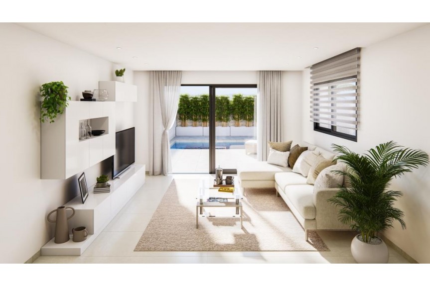 Benijofar, Dom z basenem