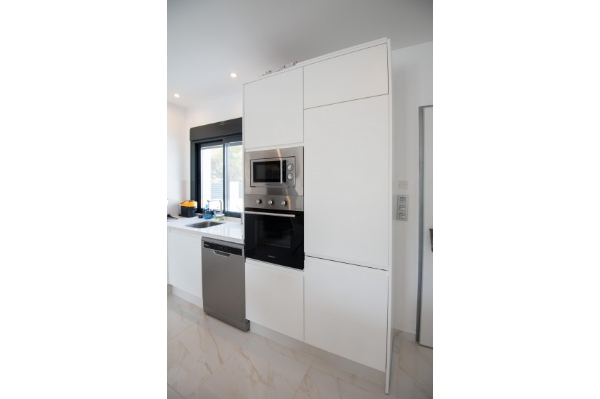 Pinar de Campoverde, Wille z basenem