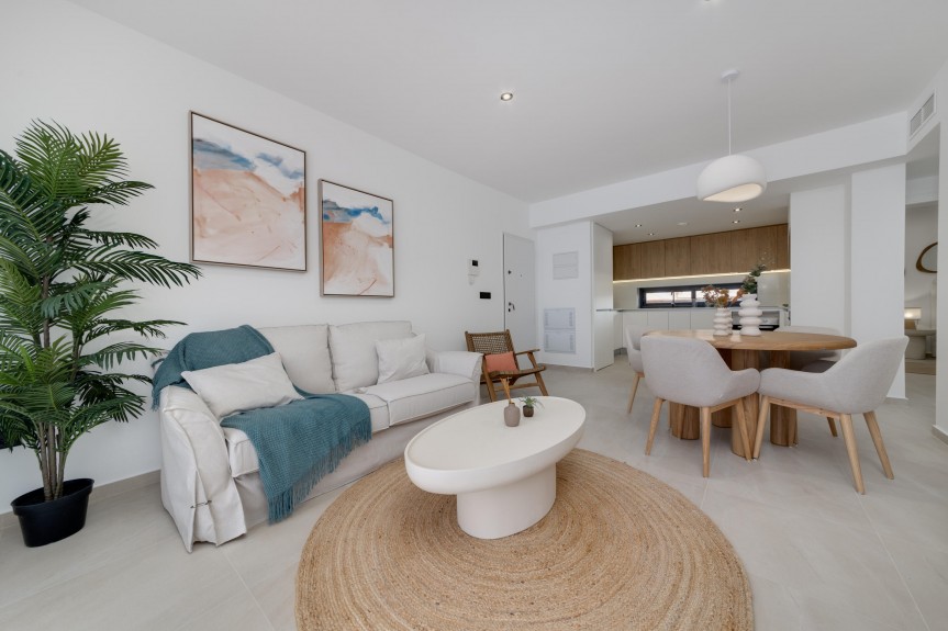 Los Alc&aacute;zares, New apartments