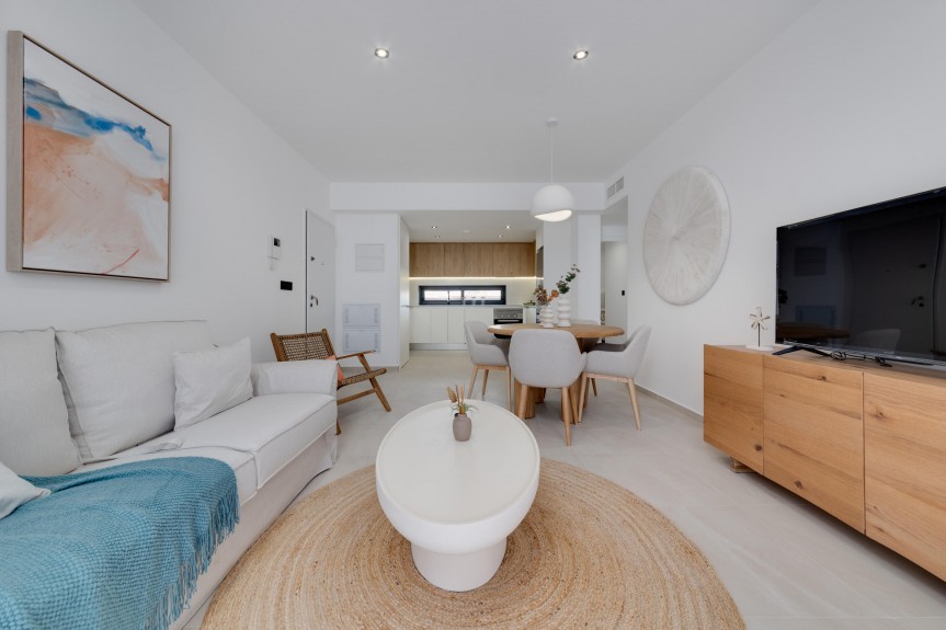 Los Alc&aacute;zares, New apartments