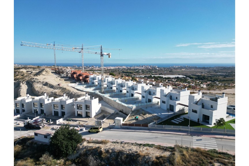 Alicante, Piękne luksusowe wille