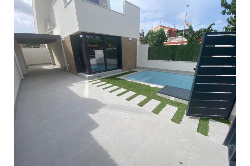 Los Alc&aacute;zares, Luksusowe wille