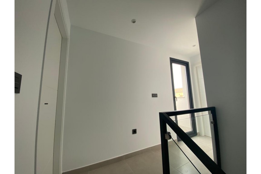 Los Alc&aacute;zares, Luksusowe wille