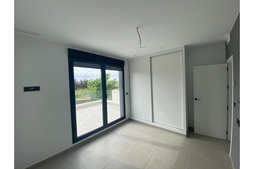 Los Alc&aacute;zares, Luksusowe wille