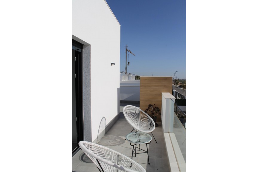 Roldan, Luksusowy kompleks willi