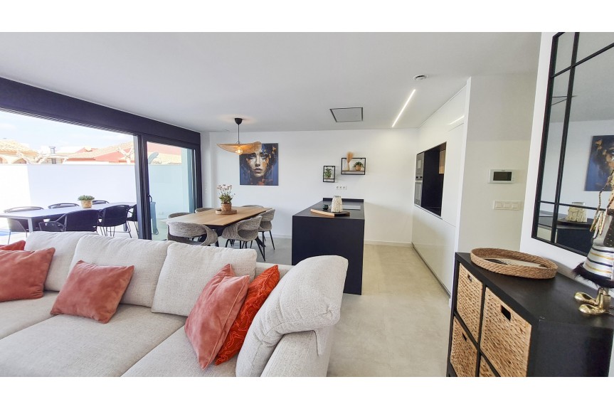 San Pedro del Pinatar, Wille z basenem