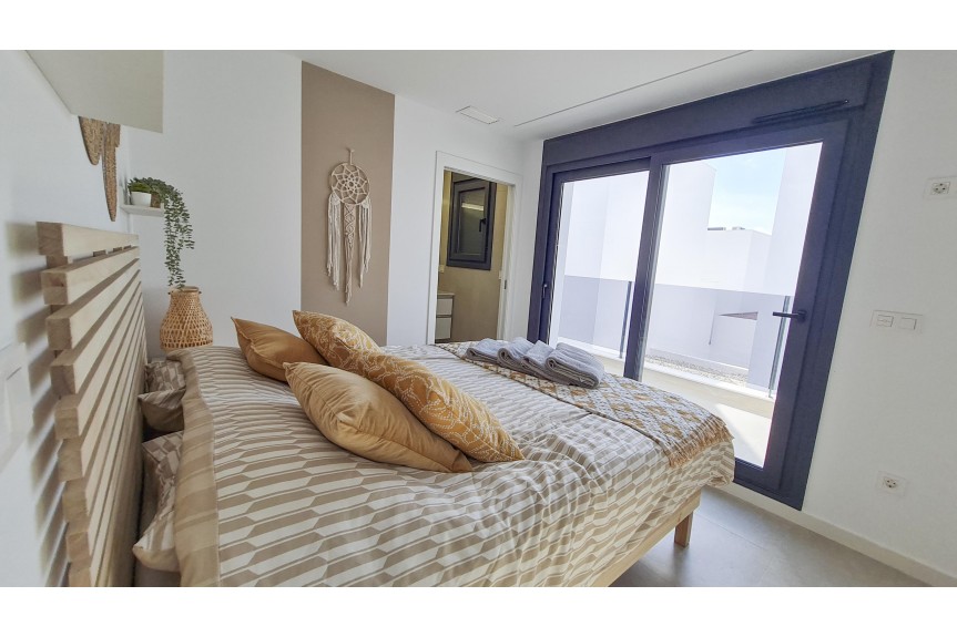 San Pedro del Pinatar, Wille z basenem