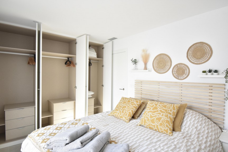 San Pedro del Pinatar, Wille z basenem