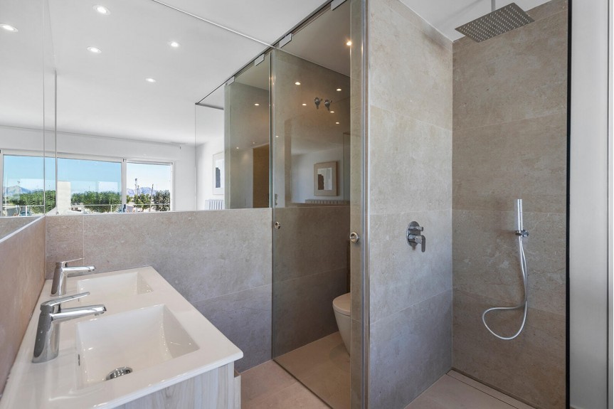 Dolores, New apartments