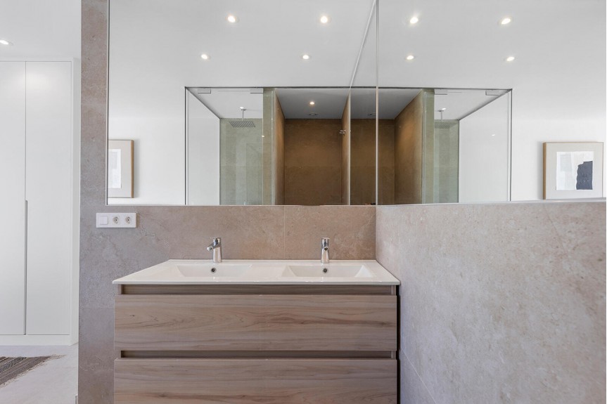 Dolores, New apartments