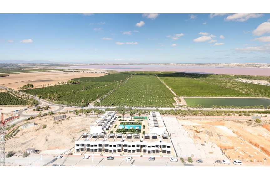 Torrevieja, Apartments overlooking the pink lake