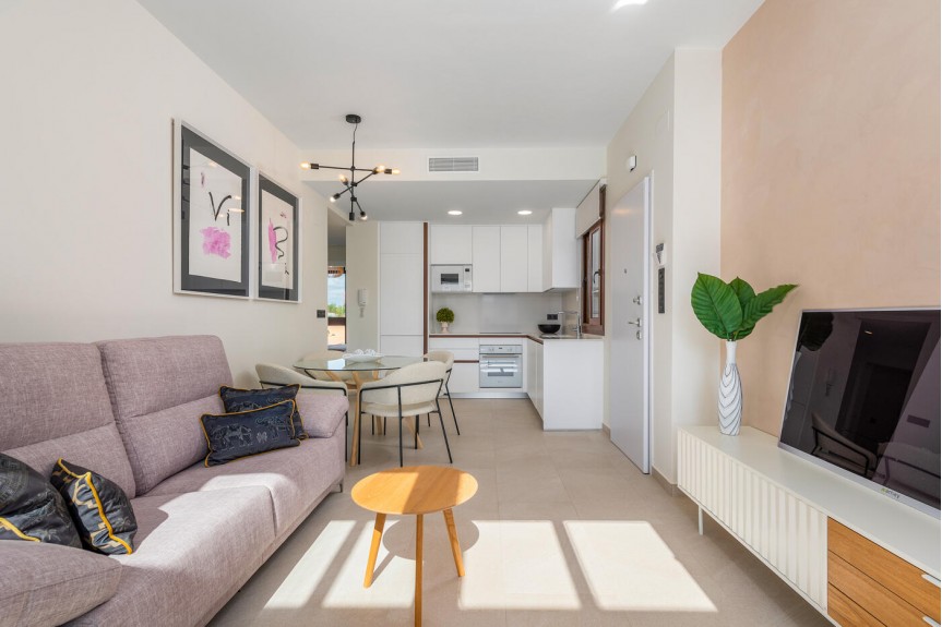 Los Balcones, Modern apartments