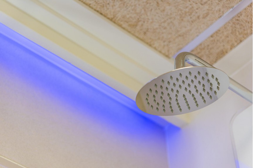 Los Balcones, Modern apartments