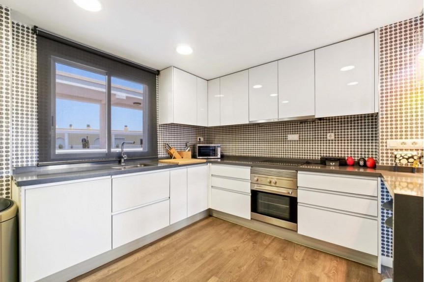 Dehesa de Campoamor, Apartment with a sea view