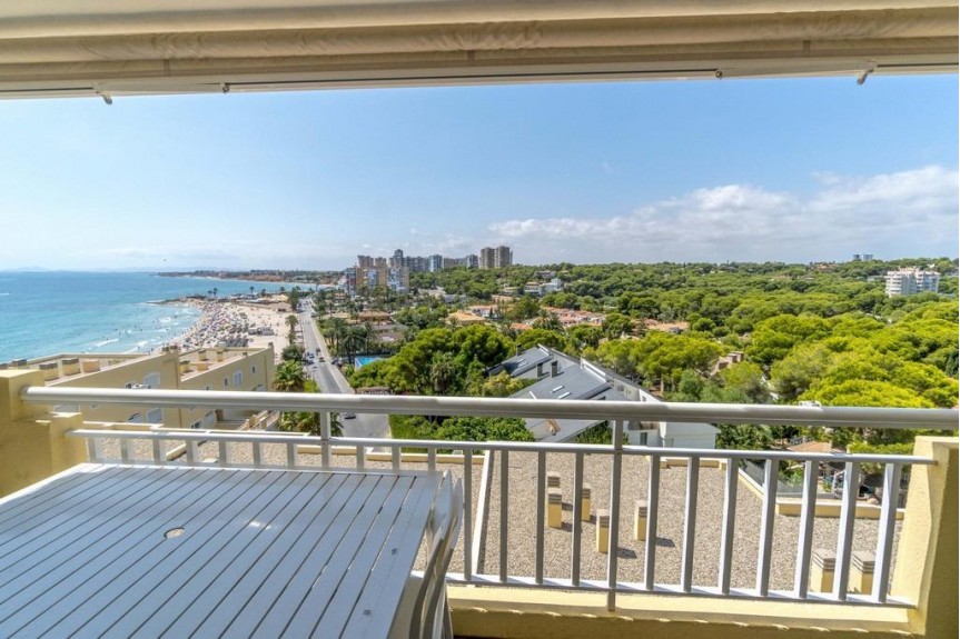 Dehesa de Campoamor, Apartment with a sea view