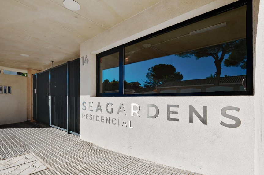 Dehesa de Campoamor, Luxury apartment