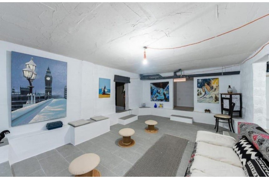 Orihuela Costa, Willa z basenem