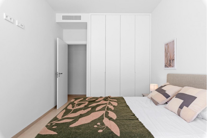 Los Alcazares, Single-story villas