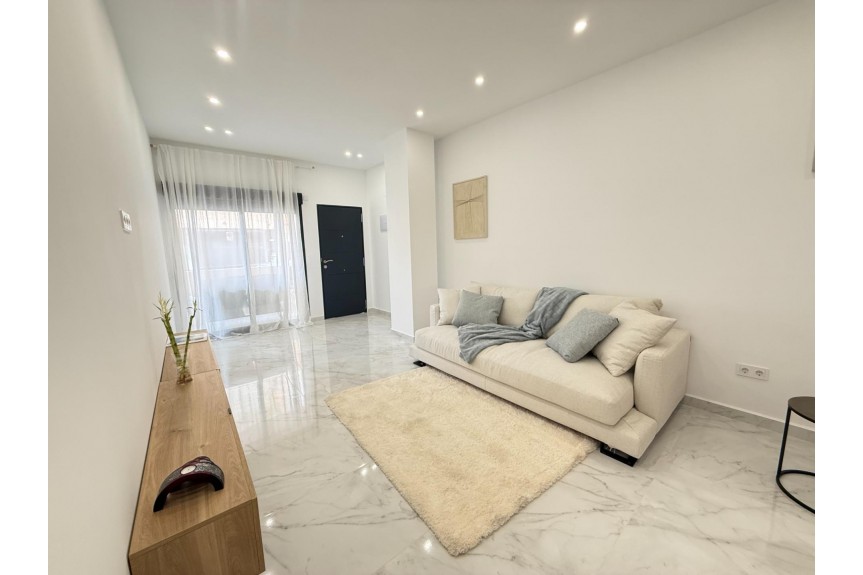 Torrevieja, Apartament blisko plaży