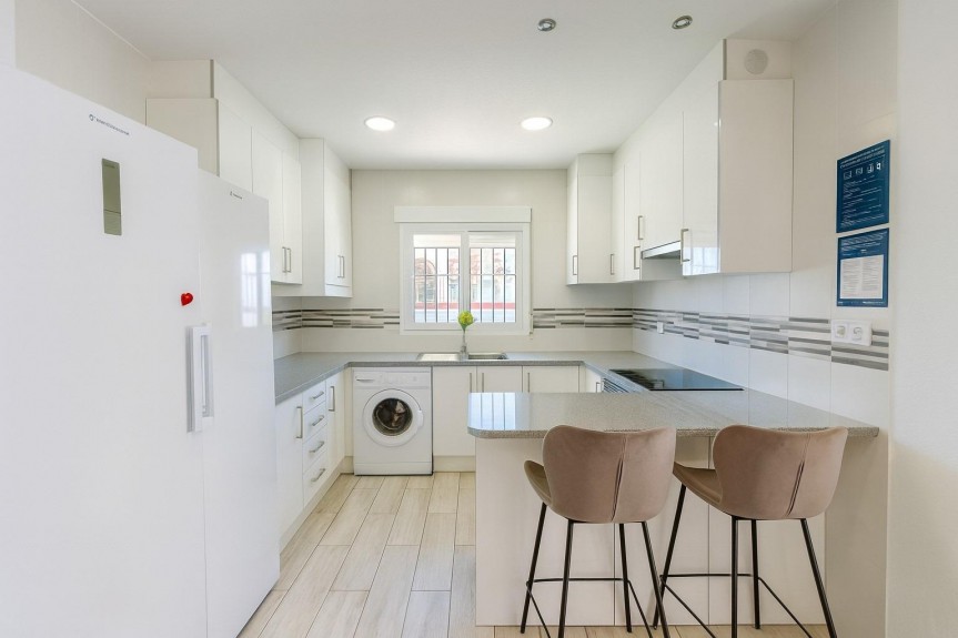 Pilar de la Horadada, House with a pool