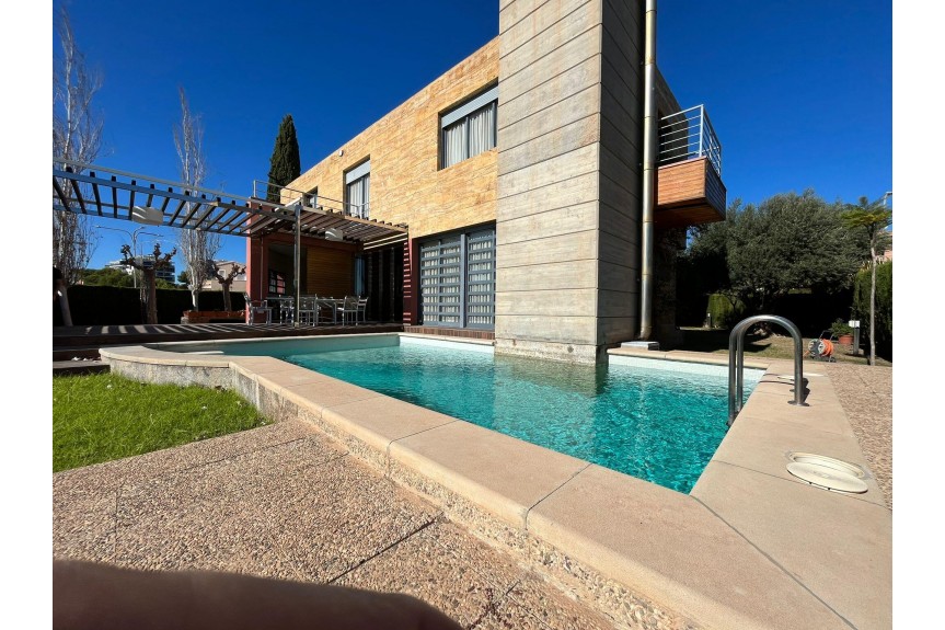 Dehesa de Campoamor, alicante, Dom na sprzedaż