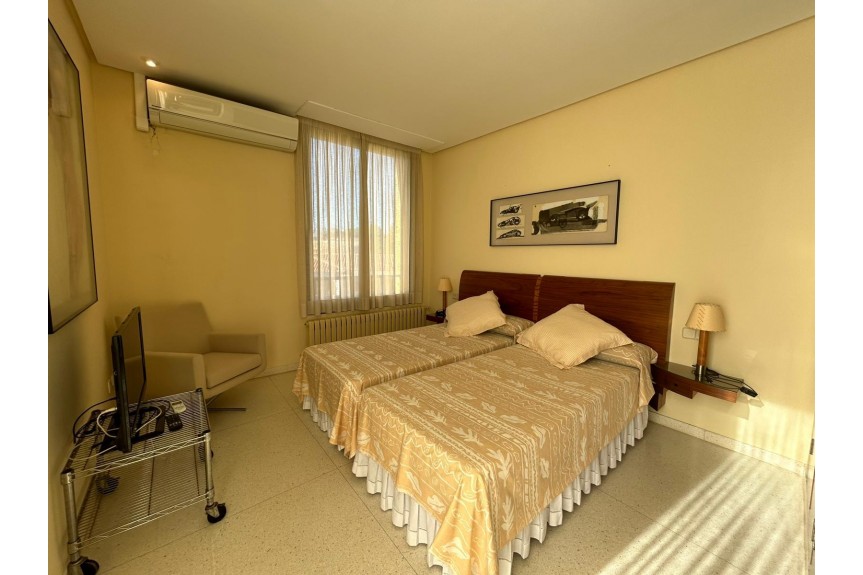 Dehesa de Campoamor, Willa z basenem