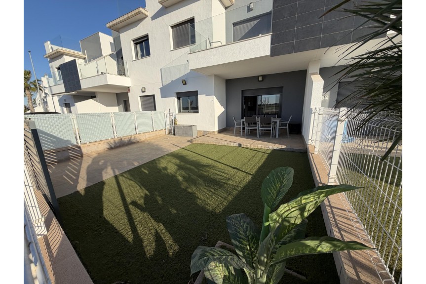 Pilar de la Horadada, Apartament na parterze