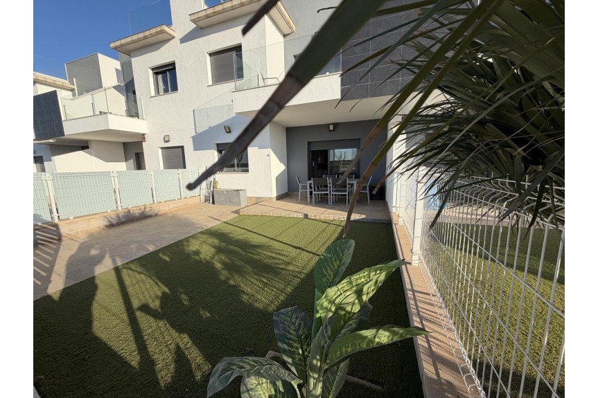 Pilar de la Horadada, Apartament na parterze