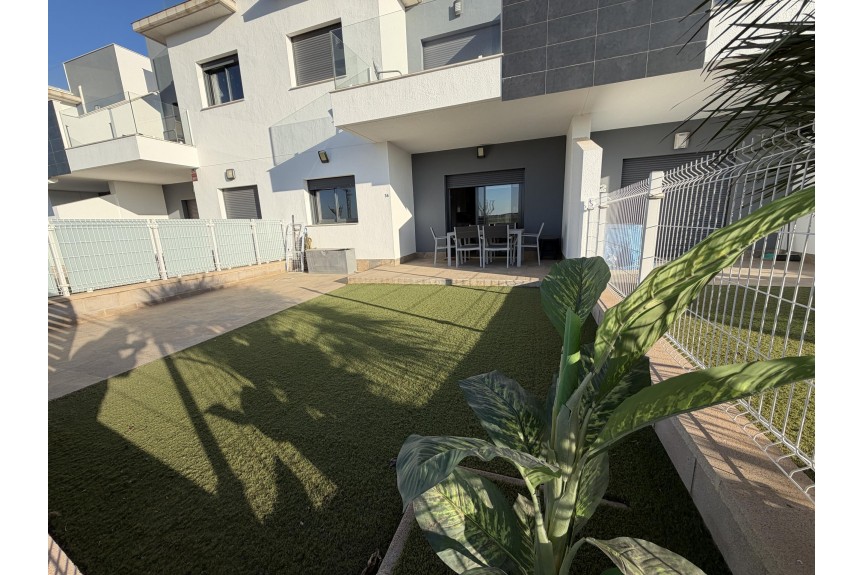 Pilar de la Horadada, Apartament na parterze