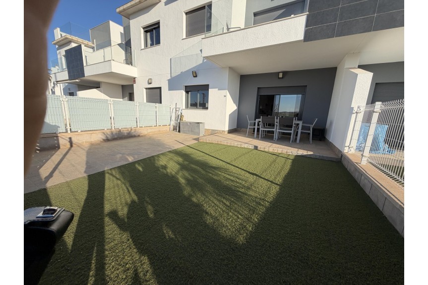 Pilar de la Horadada, Apartament na parterze