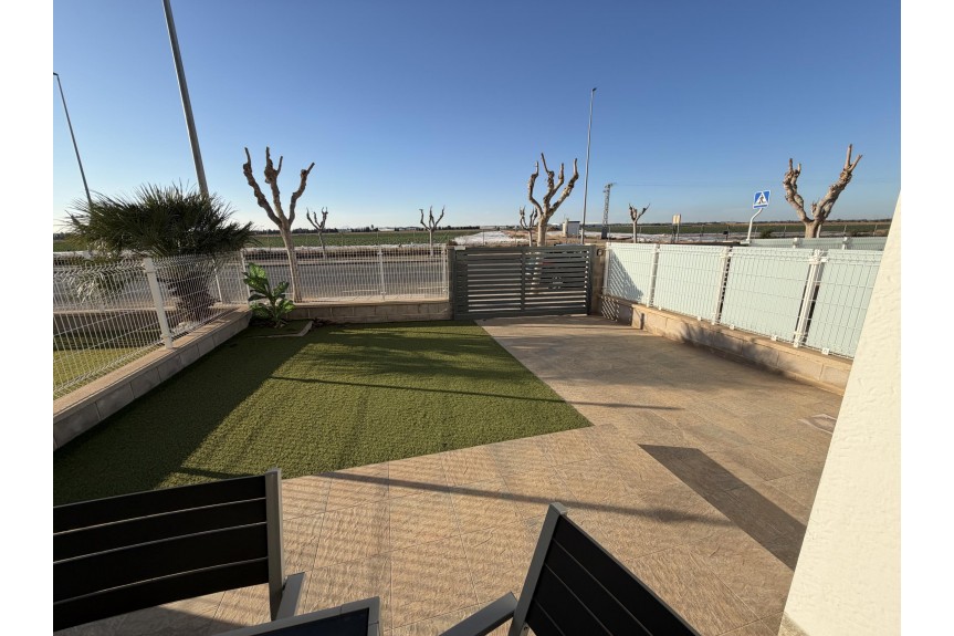 Pilar de la Horadada, Apartament na parterze