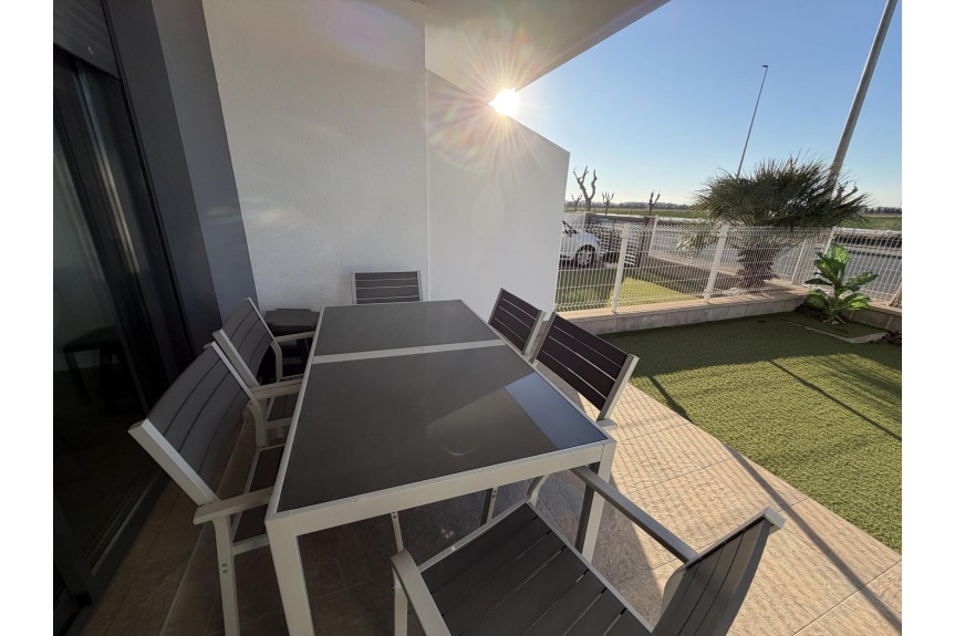 Pilar de la Horadada, Apartament na parterze