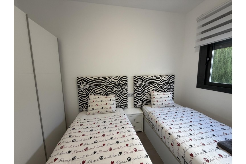 Pilar de la Horadada, Apartament na parterze
