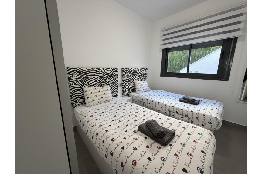 Pilar de la Horadada, Apartament na parterze