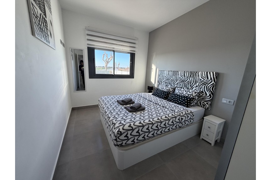 Pilar de la Horadada, Apartament na parterze