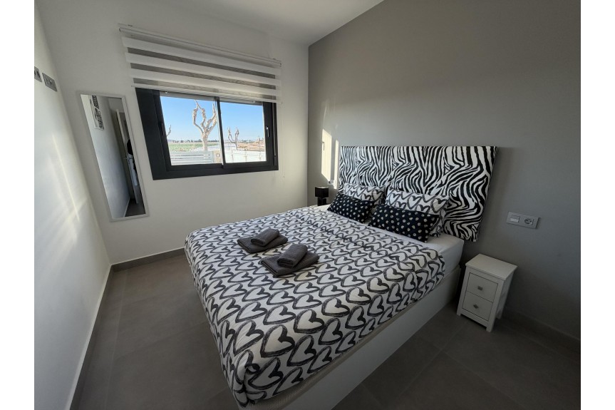 Pilar de la Horadada, Apartament na parterze