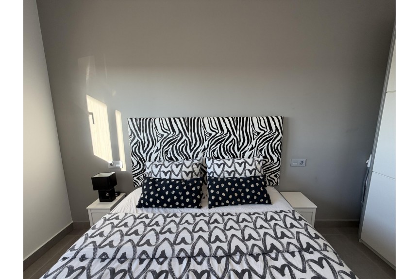 Pilar de la Horadada, Apartament na parterze