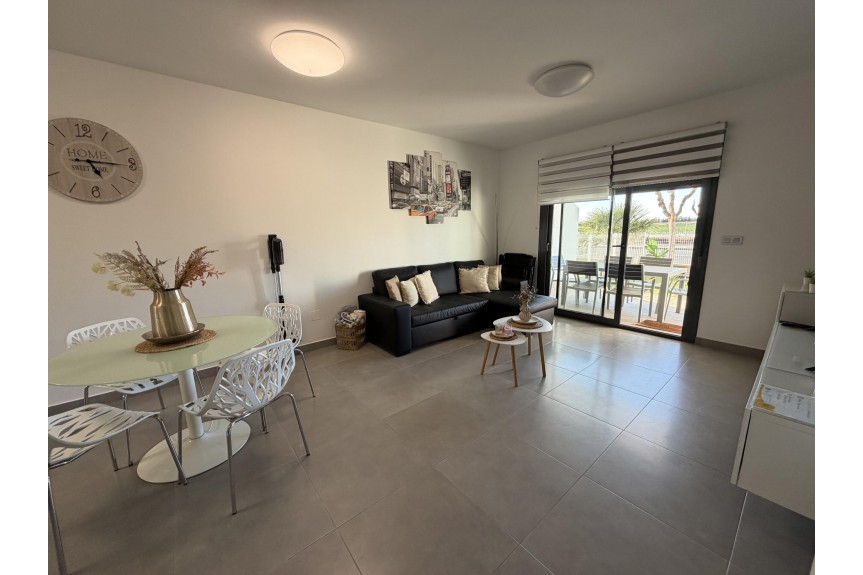 Pilar de la Horadada, Apartament na parterze